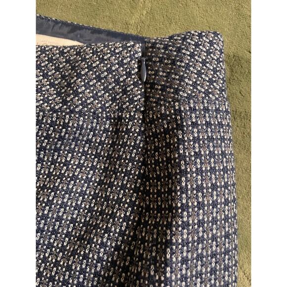 LOFT above knee pencil skirt Blue and White SZ 6 - Picture 3 of 7